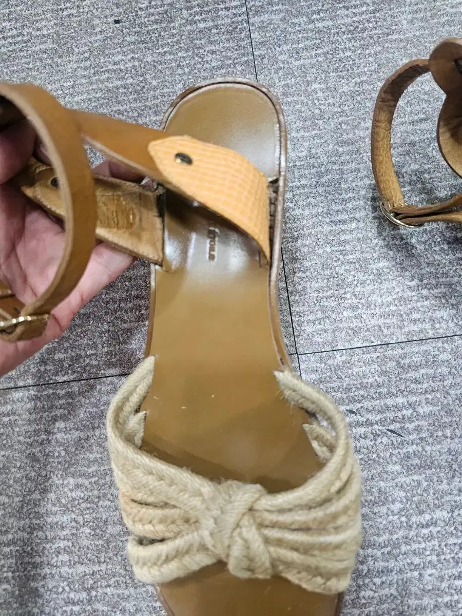 thumbnail-5